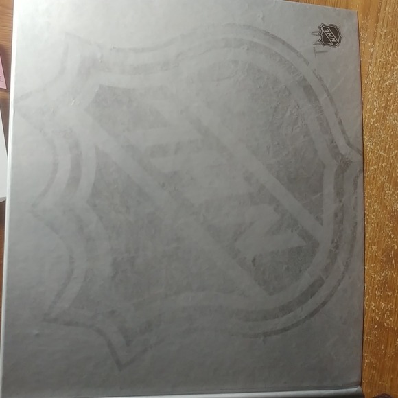 The official NHL hockey treasures book. - Picture 3 of 6